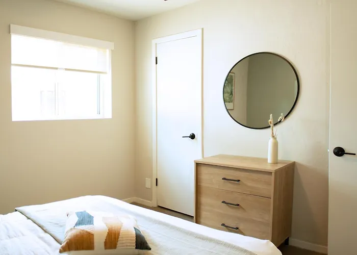 Сasa de vacaciones Sonoran Peach - Light-filled 5br Near Tmc Tucson