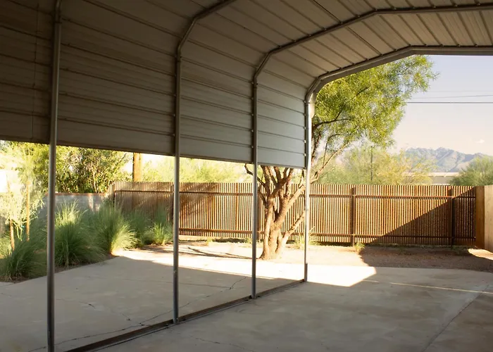 Сasa de vacaciones Sonoran Peach - Light-filled 5br Near Tmc Tucson