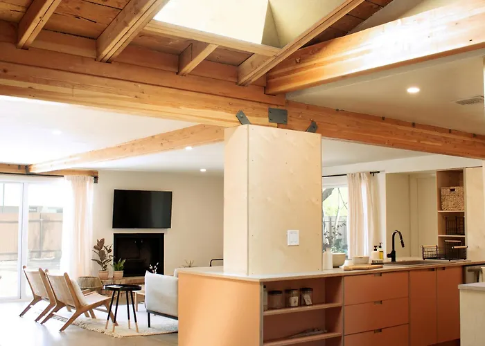 Sonoran Peach - Light-filled 5br Near Tmc Сasa de vacaciones Tucson
