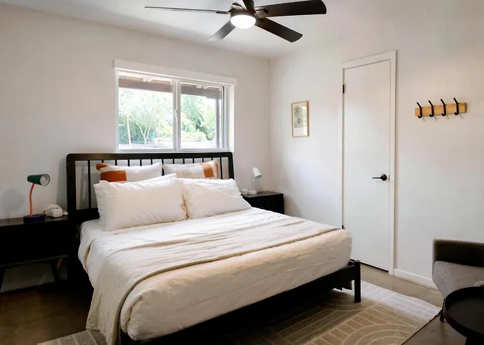 Sonoran Peach - Light-filled 5br Near Tmc Сasa de vacaciones Tucson
